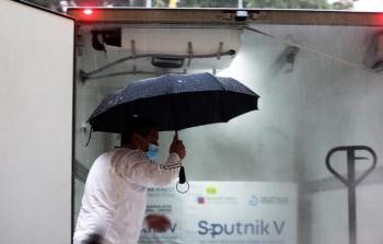 السلطة تعتزم نقل كمية من اللقاح الروسي الى غزة