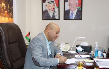 أحمد ابو هولي عضو اللجنة التنفيذية لمنظمة التحرير