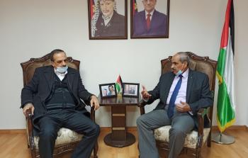 اتحاد الصناعات الفلسطينية يبحث مع وزير الأشغال النهوض بالقطاع الصناعي وصرف تعويضاته