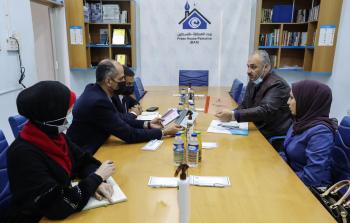 وفد من دائرة غزة الانتخابية يزور بيت الصحافة