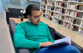 الشاعر الفلسطيني “محمود العيلة” يصدر ديوانه الأول