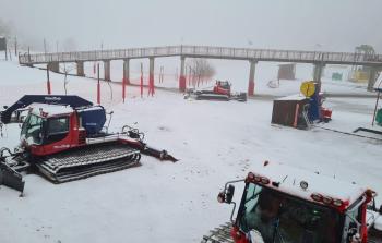 ثلوج كثيفة بجبل الشيخ واستمرار إغلاقه أمنياً