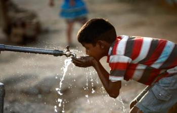 غنيم ووزير المياه والري الأردني يبحثان سبل التعاون المشترك - توضيحية