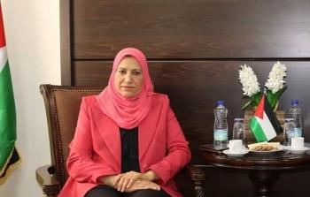 وزيرة شؤون المرأة آمال حمد