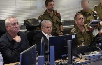 نتنياهو وغانتس خلال جلسة تقييم للعدوان على غزة