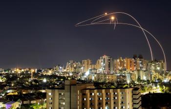 القبة الحديدية تتصدى لصواريخ غزة