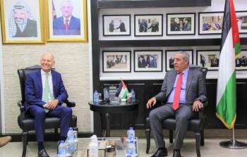 لقاء حسين الشيخ مع ممثل هولندا _ رام الله