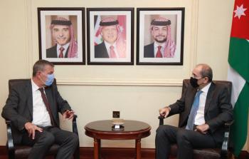 وزير الخارجية الأردني مع المفوض العام للأونروا