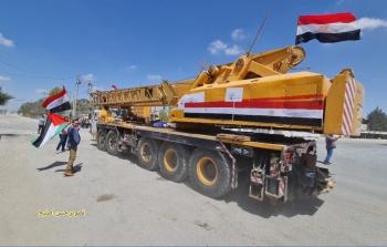دخول معدات وآليات مصرية لإزالة الأنقاض في قطاع غزة