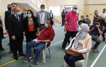 جولة رئيس الوزراء ووزيرة الصحة