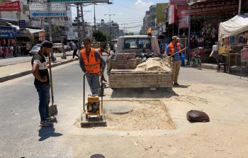 بلدية غزة تجري أعمال صيانة متفرقة في شوارع المدينة