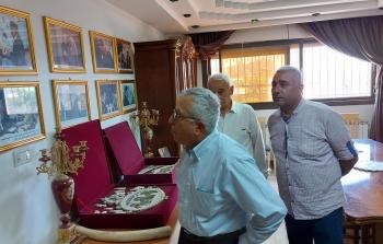 زيارة سلام فياض لمؤسسة ياسر عرفات