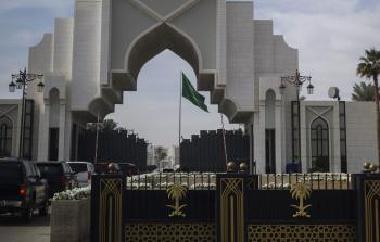 الكويت تعدل أوقات الدخول عبر الحدود البرية