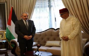 خلال مشاركة رئيس الوزراء محمد اشتية في احتفال السفارة المغربية