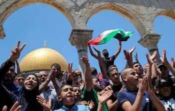 فلسطينيون يتظاهرون في المسجد الاقصى بالقدس