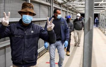 إسرائيل ستزيد عدد التصاريح للعمال الفلسطينيين