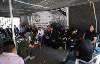 دبلوماسيون أوروبيون يقدمون التعازي لأسرة نزار بنات