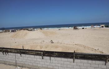 البدء بتنفيذ مشروع متنزه العائلة على شاطئ البحر