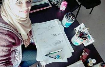 فلسطينية ثلاثينية تطمح للوصول إلى العالمية من خلال تصميم الأزياء 