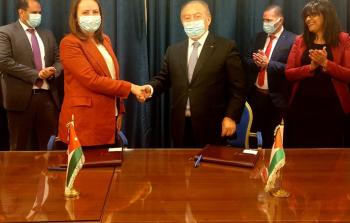 فلسطين توقع على اتفاقية مع الاردن لتعزيز التبادل التجاري بين البلدين