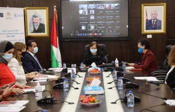 مي الكيلة وزير الصحة الفلسطينية