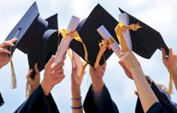 ثوب التخرج - تعبيرية