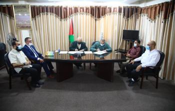 أوقاف غزة توقع اتفاقية لتطوير مقابر القطاع