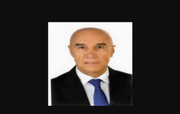 خيري عمرو وزير الاستثمار في الأردن