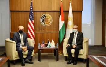 لقاء محافظ سلطة النقد مع نائب مساعد وزير الخارجية الأمريكي