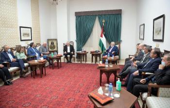الرئيس عباس يستقبل وفدا من المؤسسات الأهلية