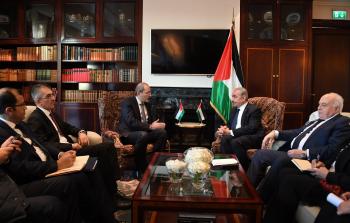لقاء رئيس الوزراء اشتية مع وزير الخارجية الاردني