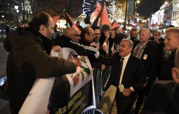 رئيس الوزراء محمد اشتية يصل اوسلو