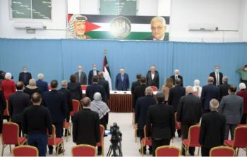 الرئيس عباس خلال لقائه مفوضية الأقاليم الخارجية لحركة 