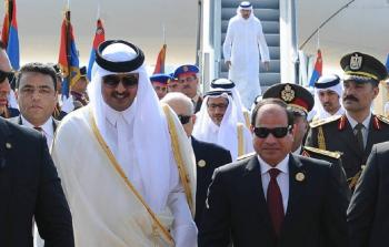 أمير قطر والرئيس السيسي في لقاء سابق