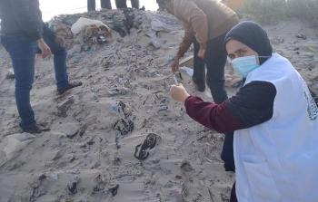 صحة غزة تصدر تنويها حول وجود بعض المخلفات الطبية ملقاه بخانيونس