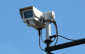نصب كاميرات مراقبة في شارع صلاح الدين بالقدس