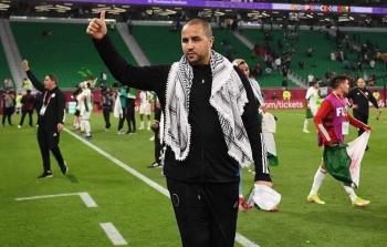 مدرب منتخب الجزائر يهدي لقب كأس العرب إلى سكان غزة
