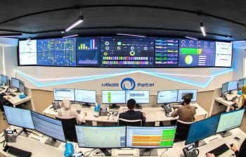 طواقم شركة الاتصالات الفلسطينية