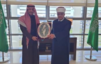 لقاء وزير الأوقاف الفلسطيني حاتم البكري مع سفير السعودية لدى الأردن
