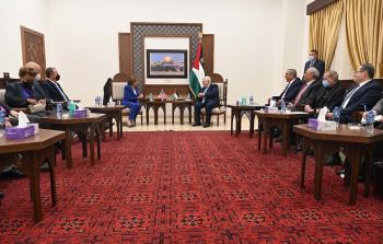 الرئيس عباس يستقبل رئيسة مجلس النواب الأمريكي في رام الله