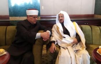 لقاء وزير الأوقاف الفلسطيني ونظيره السعودي في القاهرة