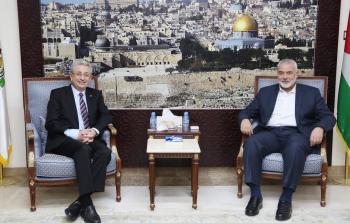 اسماعيل هنية ومصطفى البرغوثي