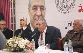 الخليل: حسين الشيخ يستعرض آخر التطورات والمستجدات السياسة في فلسطين