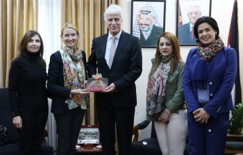 وزير التربية يكرّم رئيس وحدة التعليم في اليونسكو لانتهاء مهامها