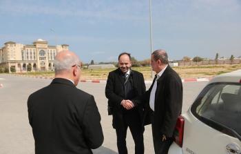 وفد من مجلس الإسكان الفلسطيني في جامعة الأزهر بغزة