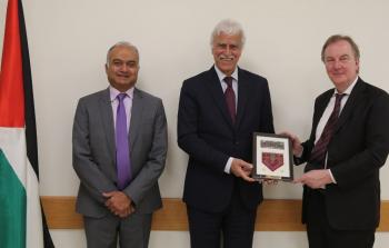 وزير التربية والتعليم الفلسطيني خلال لقاء وفد البنك الدولي