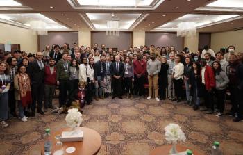 اشتية خلال لقائه 300 طالب من جامعة هارفارد برام الله