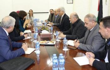 استقبال وزير التربية والتعليم أ.د. مروان عورتاني لوفد رفيع المستوى من البنك الدولي برئاسة المدير الإقليمي للتنمية البشرية في البنك الدولي د. كيكو ميوا.