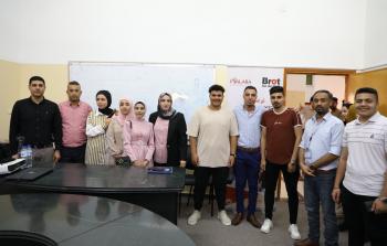 عابد نقيبا للصحفيين الشباب في جامعة فلسطين بغزة