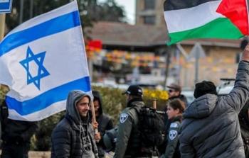 فلسطينيون يواجهون مستوطنين في مدينة القدس